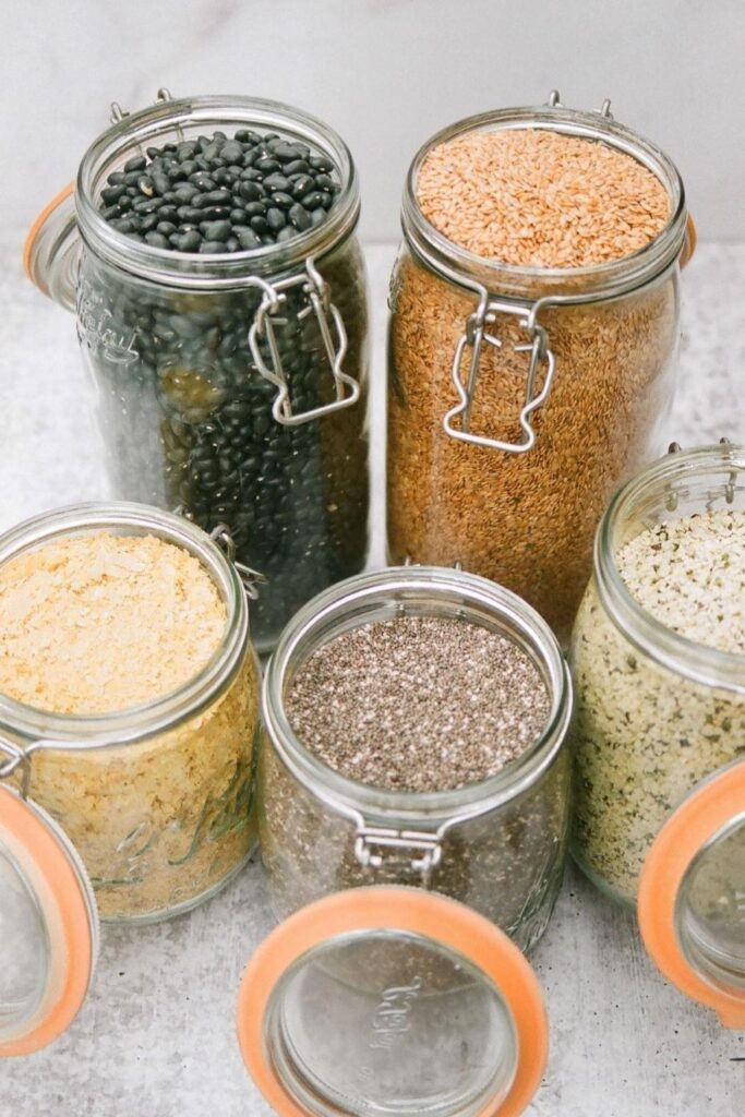 Shopping zero waste stores online is the closest you’ll ever get to ‘responsible retail therapy’. Essential food, gifts, home, and self-care products. You can get all this without plastic packaging. Image by All Good Goods #zerowasteonlinestores #zerowastestoresonline #zerowastestores #zerowastestore #zerowasteonlineshops #sustainablejungle