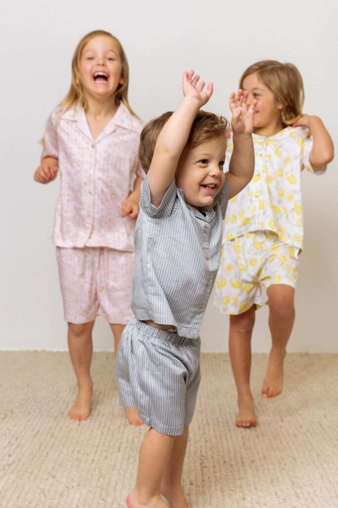 Bamboo fabric is a brilliant slumber party invitee so this article should leave you feeling less bamboozled about finding the best bamboo pajamas.... Image by Mulberry Threads Co. #bestbamboopajamas #sustainablejungle