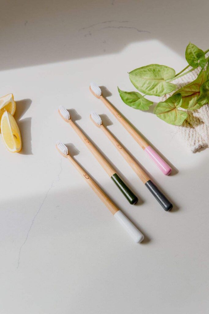 Shopping zero waste stores online is the closest you’ll ever get to ‘responsible retail therapy’. Essential food, gifts, home, and self-care products. You can get all this without plastic packaging. Image by Plastic Free Pursuit #zerowasteonlinestores #zerowastestoresonline #zerowastestores #zerowastestore #zerowasteonlineshops #sustainablejungle