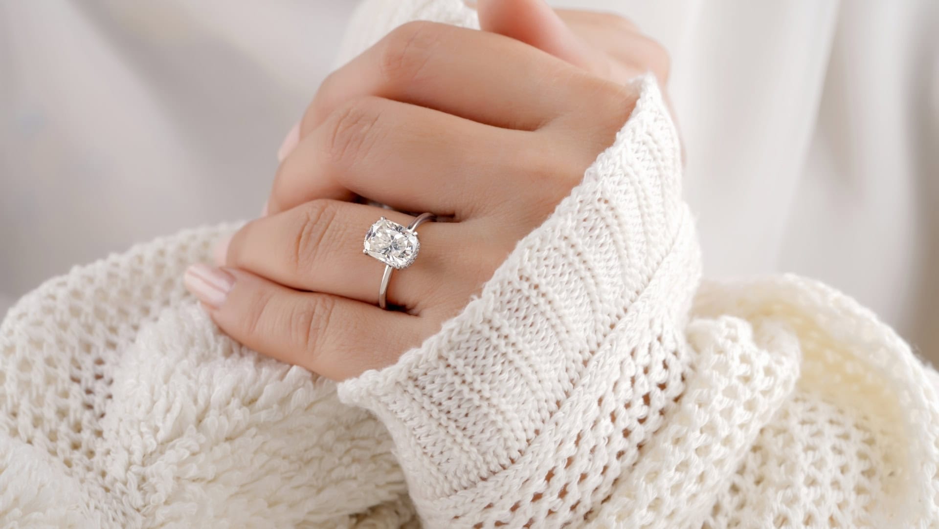 Image by The Glorious Studio (what-is-ethical-sustainable-jewelry)