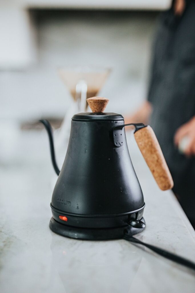 13 Eco Kettles That Boil Water, Not The Oceans