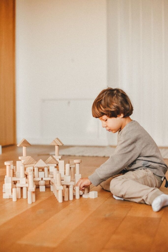 We can’t tell you how to parent but we can help you with your eco-guilt! These eco friendly toy brands will give your child the best… Image by Lis Lis Toys #ecofriendlytoys #bestecofriendlytoys #ecofriendlytoybrands #ecofriendlybabytoys #ecofriendlykidstoys #sustainabletoys #bestsustainabletoys #sustainabletoybrands #sustainablechildrenstoys #sustainablejungle