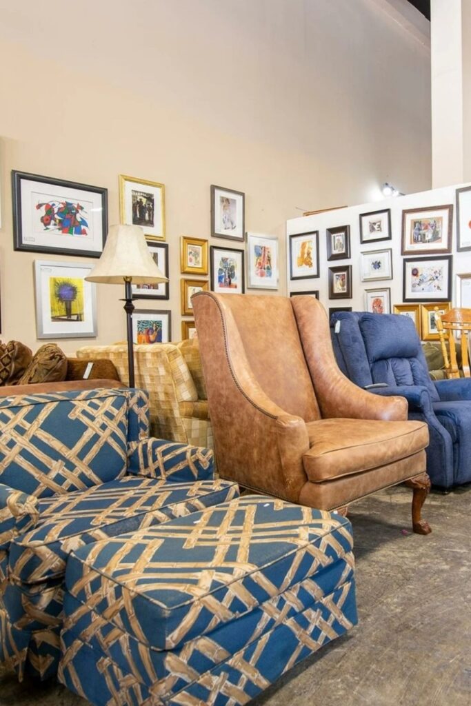 Bargain hunters and eco-enthusiasts can find secondhand steals at the best thrift stores in San Diego. You won’t want to… Image by Consignment Classics #bestthriftstoresinsandiego #thriftstoresinsandiego #bestthriftstoressandiego #bestclothingthriftstoresinsandiego #thriftstoressandiego #furniturethriftstoressandiego #secondhandstoressandiego #sandiegousedfurniture