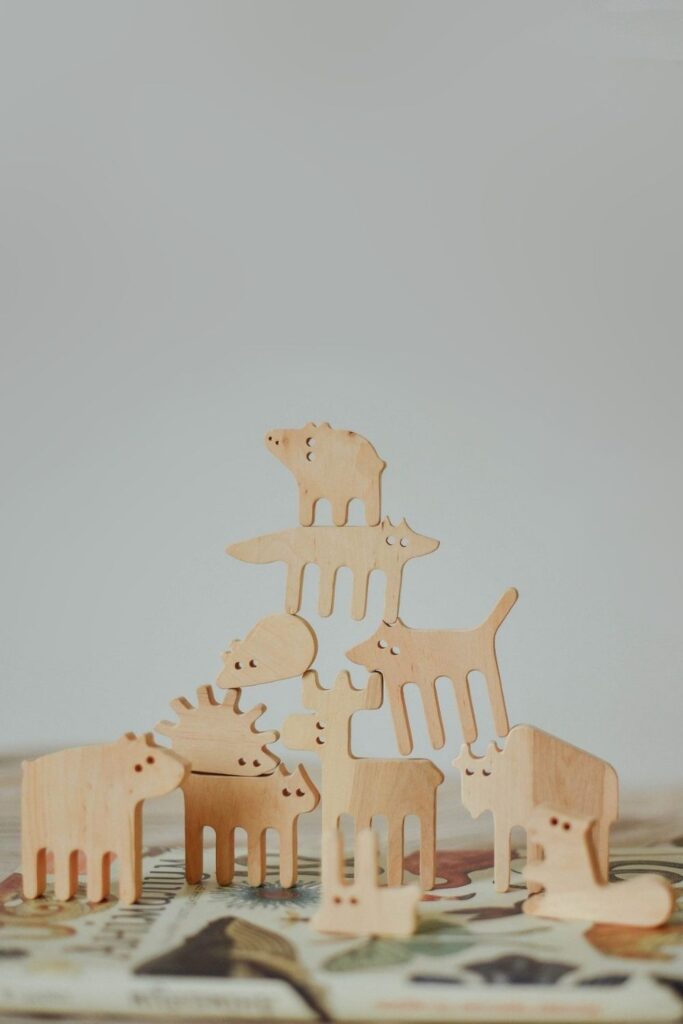 We can’t tell you how to parent but we can help you with your eco-guilt! These eco friendly toy brands will give your child the best… Image by Lis Lis Toys #ecofriendlytoys #bestecofriendlytoys #ecofriendlytoybrands #ecofriendlybabytoys #ecofriendlykidstoys #sustainabletoys #bestsustainabletoys #sustainabletoybrands #sustainablechildrenstoys #sustainablejungle