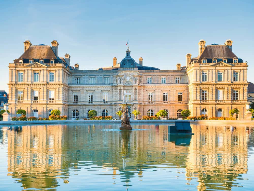 Sip, Sip Hooray: 11 Countries With The Cleanest Water In The World Image by pavlovakhrushev #cleanestwaterintheworld #bestwaterintheworld #cleanestdrinkingwaterintheworld #countrieswiththecleanestwater #purestwaterintheworld #sustainablejungle