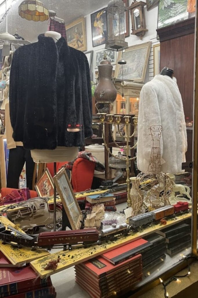 Top 10 Best Upscale Thrift Shops in Los Angeles, CA - October 2023