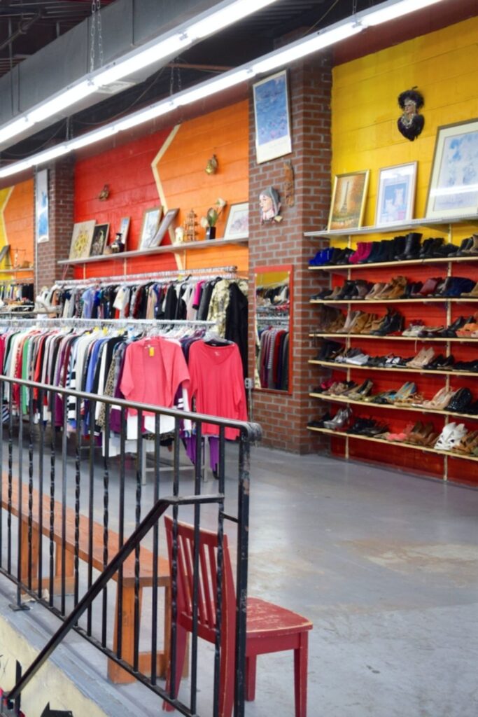 Forget Central Park, Carrie Bradshaw and greasy pizza, the best thrift stores in NYC deserve your attention, so grab your MetroCard… Image by Le Pointe Value #thriftstoresinNYC #bestthriftstoresinNYC #bestclothingthriftstoresinNYC #bestdesignerthriftstoresinNYC #bestvintagethriftstoresinNYC #thriftstoresNYC #cheapthriftstoresNYC #thriftstoresinNewYorkCity #bestthriftstoresinNewYorkCity #secondhandstoresnyc #bestsecondhandstoresnyc