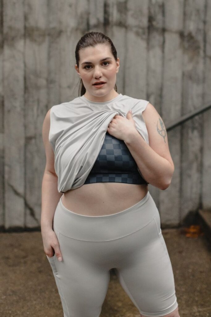 Are you ready to get sweaty and swol with this list of ethical and sustainable activewear?! You can achieve a 5K PR while also learning how to avoid fast fashion… Image by Tomboy X #sustainableactivewear #ethicalactivewear #sustainablejungle