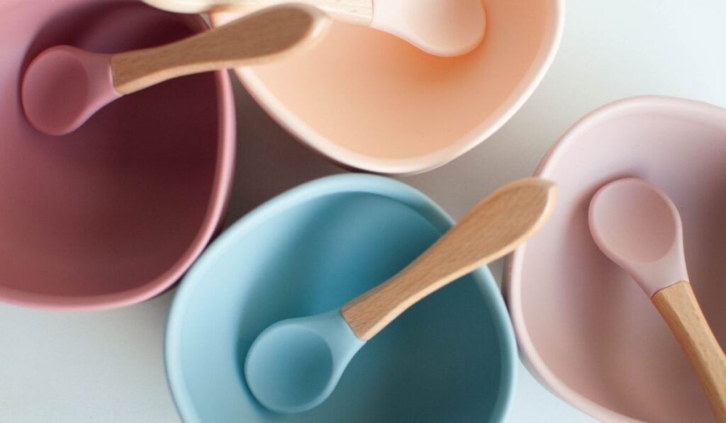 Silicone kitchen utensils: Pros, cons, and characteristics of a non-toxic  kitchenware 