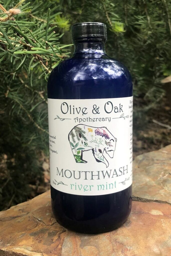 Why polish off your daily oral care routine with zero waste mouthwash? Because more than 500 million plastic mouthwash bottles… Image by Olive & Oak Apothecary #zerowastemouthwash #bestzerowastemouthwash #plasticfreemouthwash #ecofriendlymouthwash #sustainablemouthwash #sustainablejungle