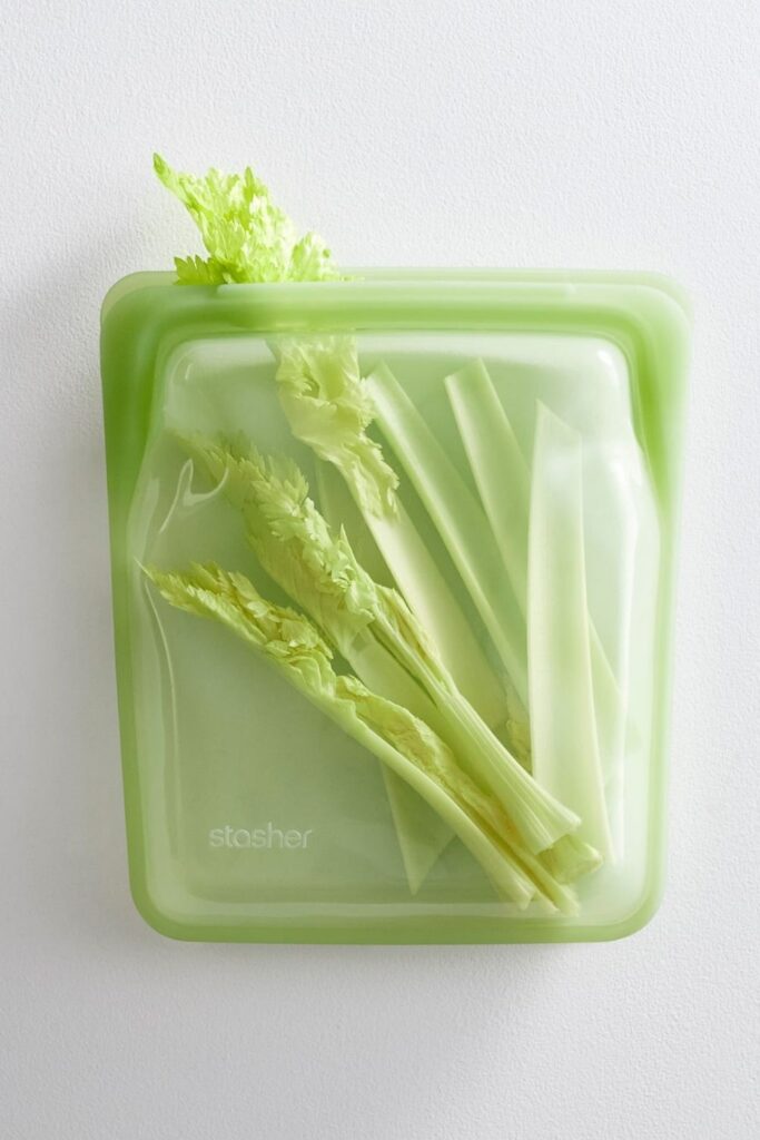 What is silicone, exactly? Is silicone plastic? And if so, is it any better than traditional plastics? Image by Stasher #issiliconeplastic #sustainablejungle