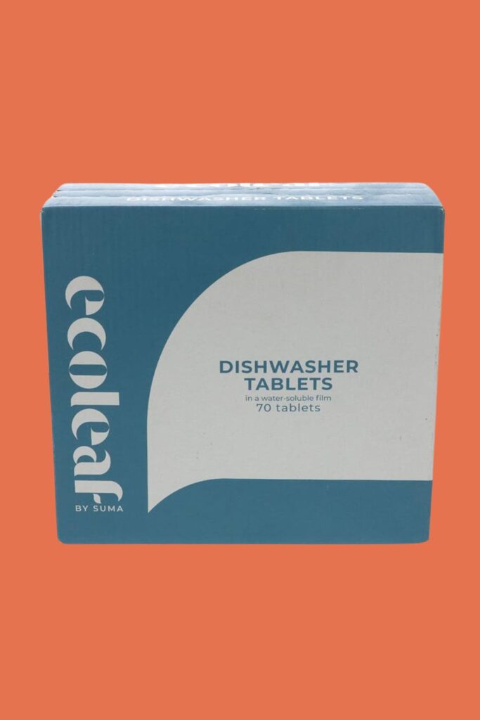 Washing dishes is such a chore. Thank goodness for dishwashers.With eco friendly dishwasher tablets we can take a load off ourselves while also taking a load off the planet. Image by Suma #ecofriendlydishwashertablets #ecodishwashertablets #sustainablejungle