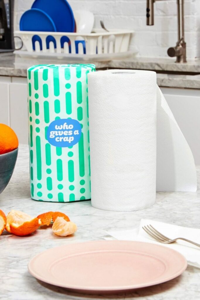Single-use habits can be hard to break but reusable paper towels are one easy eco friendly swap that can soak up a lot of waste. Image by Who Gives A Crap #reusablepapertowels #ecofriendlypapertowels #sustainablejungle