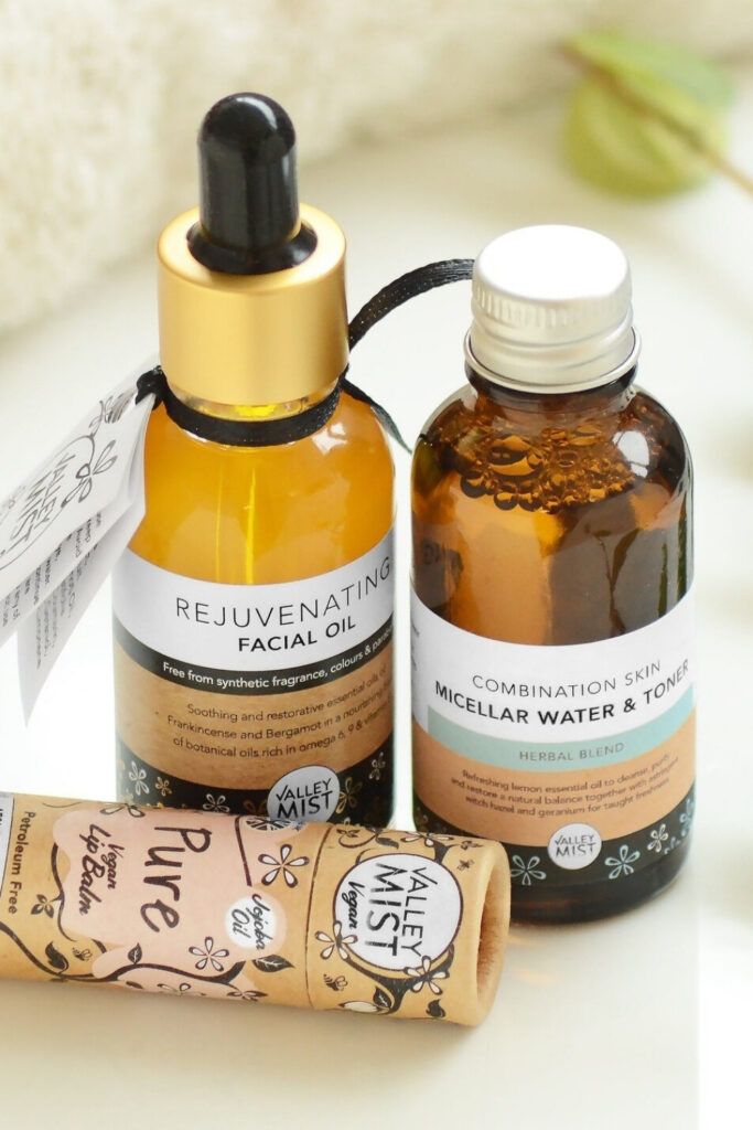 There’s no win-win (er, skin-skin) like sustainable skincare. Sans toxic chemicals and (almost all) plastic, these brands are creating… Image by My Mist Valley Smile #sustainableskincare #sustainableskincarebrands #sustainableskincareproducts #bestsustainableskincare #affordablesustainableskincare #ecofriendlyskincare #ecofriendlyskincarebrands #ecofriendlyskincareproducts #sustainablejungle