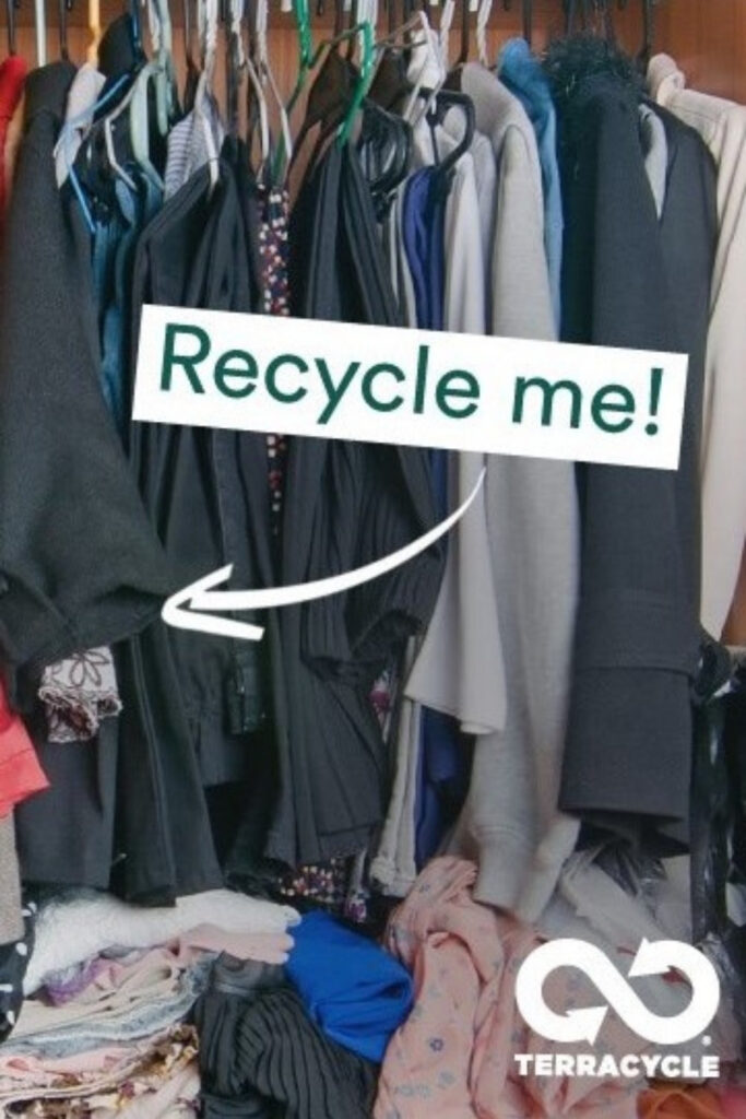 Wondering where to recycle old clothing? Good! More of us should, as just 1% of clothing is currently recycled worldwide. The vast majority… Image by Terracycle #recycleoldclothes #howtorecycleoldclothes #wheretorecycleoldclothes #recycleoldclothing #howtorecycleoldclothing #recyclingprogramsforclothes #textilerecyclingprograms #wheretorecyclewornoutclothing