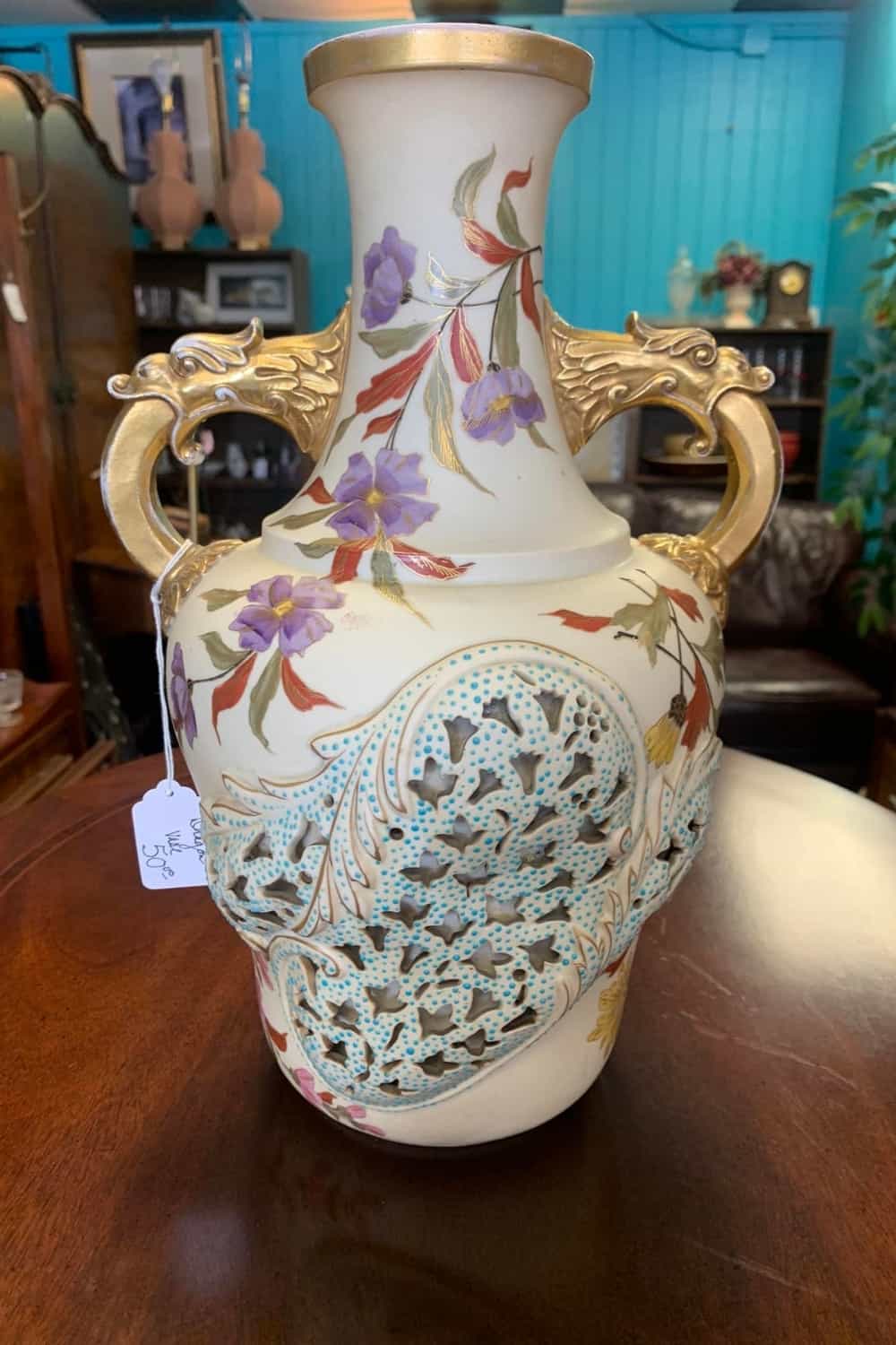 13 Best Thrift Stores in Orlando Hiding Secondhand Magic Scores