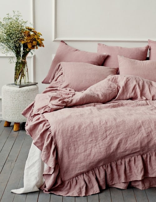 11 Sustainable Bedding Brands Tucking You In Without ToxinsImage by MagicLinen#sustainablebedding #affordablesustainablebedding #sustainablesheets #ecofriendlybedding #ecofriendlysheets #sustainablejungle