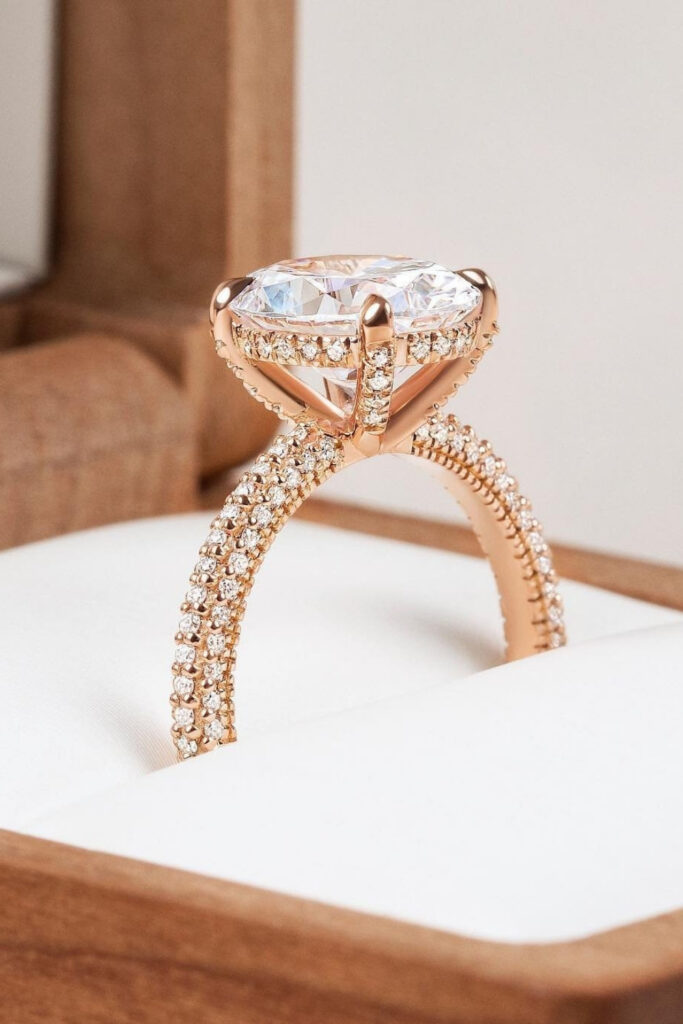 These makers of eco friendly and ethical engagement rings show transparency, socially-responsible sourcing, and sustainable materials that make diamonds shine all the brighter. Image by Brilliant Earth #ethicalengagementrings #sustainableengagementrings #sustainablejungle