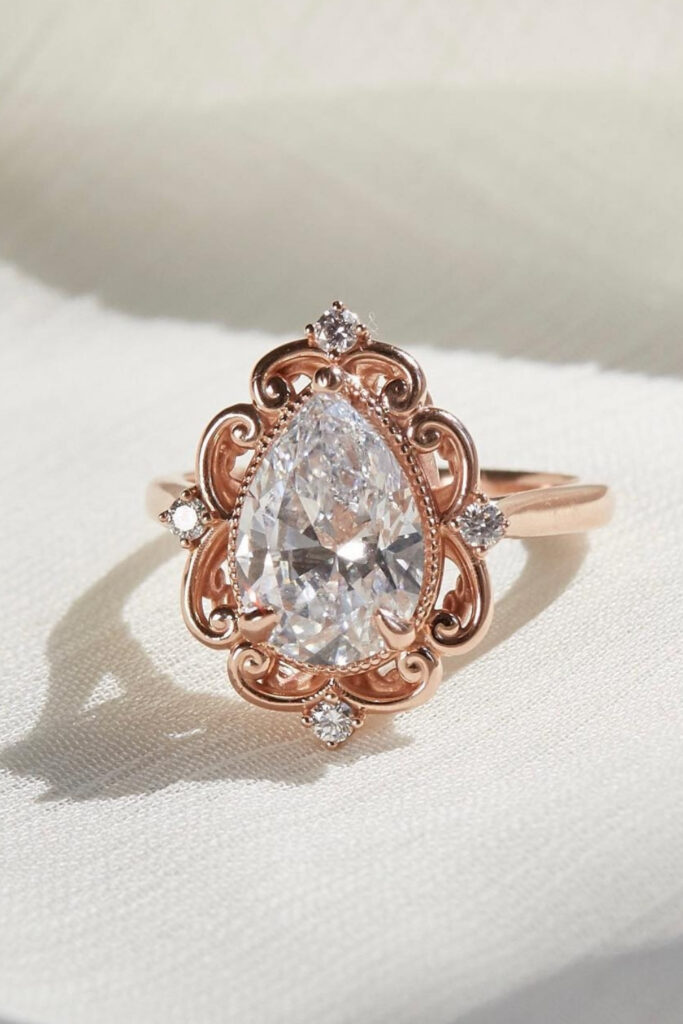 These makers of eco friendly and ethical engagement rings show transparency, socially-responsible sourcing, and sustainable materials that make diamonds shine all the brighter. Image by Clean Origin #ethicalengagementrings #sustainableengagementrings #sustainablejungle