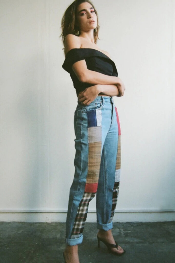 Worn out wardrobe got you down? Online clothes repair services can breathe new life into those favorite frayed jeans of yours while reminding us… Image by Fanfare #onlineclothesrepair #onlineclothesrepairshop #bestonlineclothesrepair #onlinealteration #bestonlinealteration #mailinalteration #onlineclothingrepair #clothesrepairshoponline #sustainablejungle