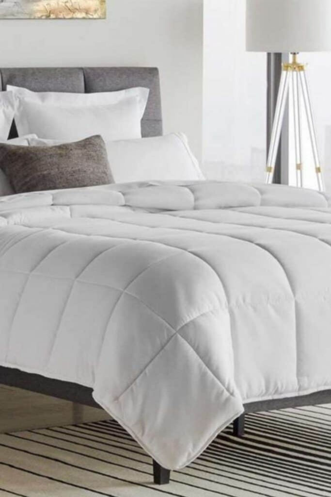13 Organic Comforters For The Softest Sustainable Sleep