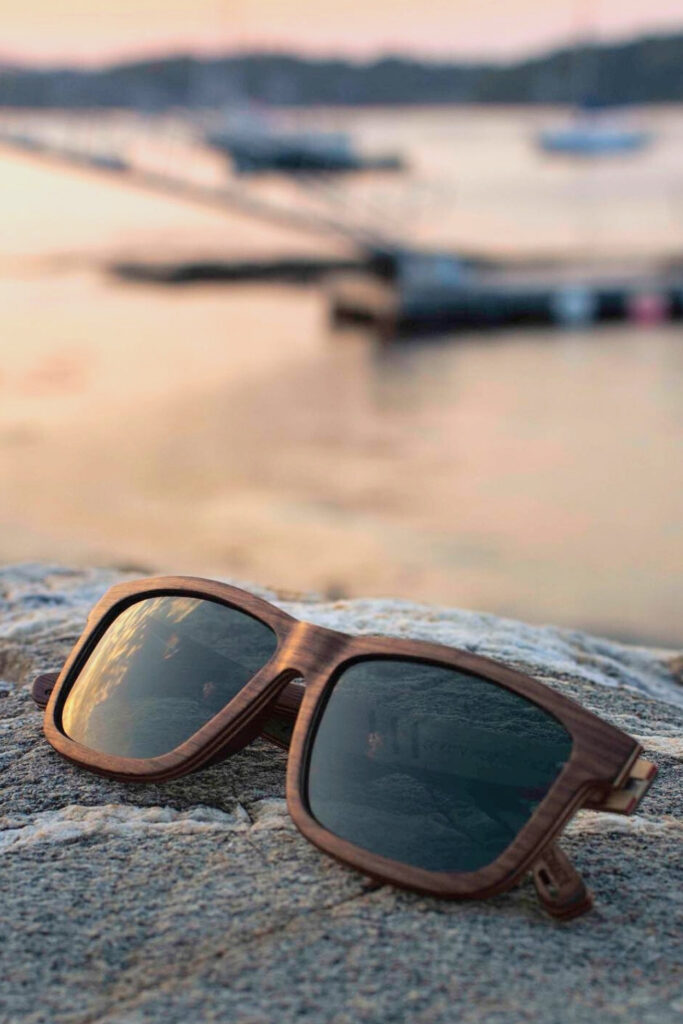 My dog chewed my sunglasses to bits so I have a legitimate reason to buy a new pair of eco friendly sunglasses and, at the same time, shed some light on sustainable sunglasses brands Image by Zoni #ecofriendlysunglasses #sustainablesunglasses #sustainablejungle
