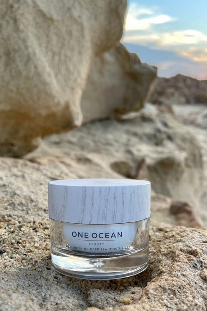 There’s no win-win (er, skin-skin) like sustainable skincare. Sans toxic chemicals and (almost all) plastic, these brands are creating… Image by One Ocean #sustainableskincare #sustainableskincarebrands #sustainableskincareproducts #bestsustainableskincare #affordablesustainableskincare #ecofriendlyskincare #ecofriendlyskincarebrands #ecofriendlyskincareproducts #sustainablejungle