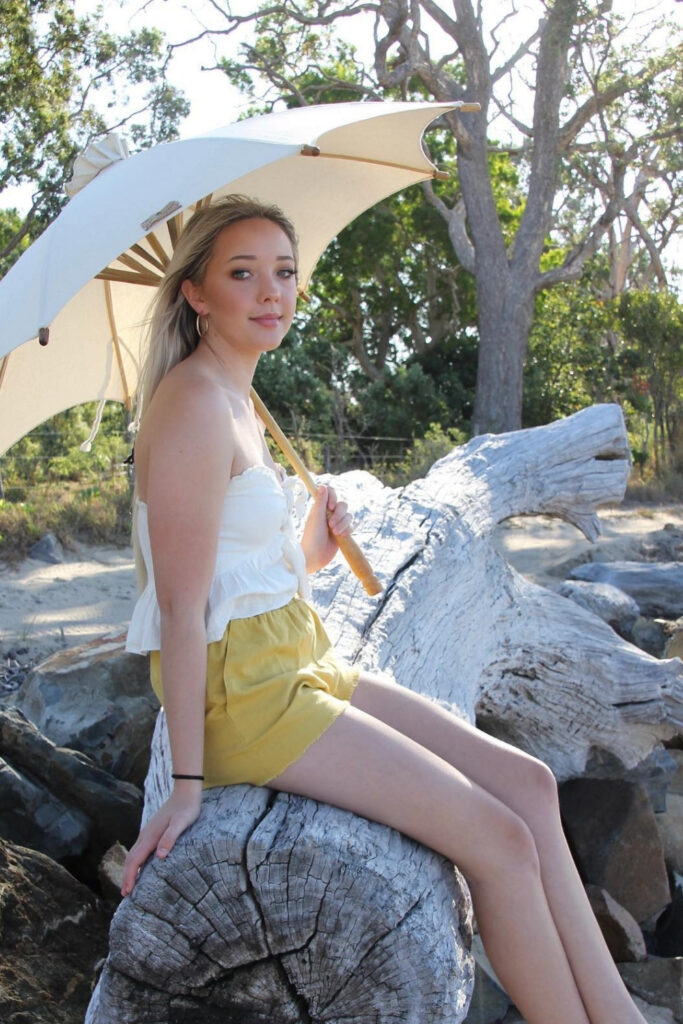 If you’re shopping for an eco -friendly umbrella, we’ve got you covered. Literally.The Ancient Egyptians made history’s first umbrellas with… Image by HaaschDesign #ecofriendlyumbrella #bestecofriendlyumbrella #mostecofriendlyumbrella #sustainableumbrellas #plasticfreeumbrellas