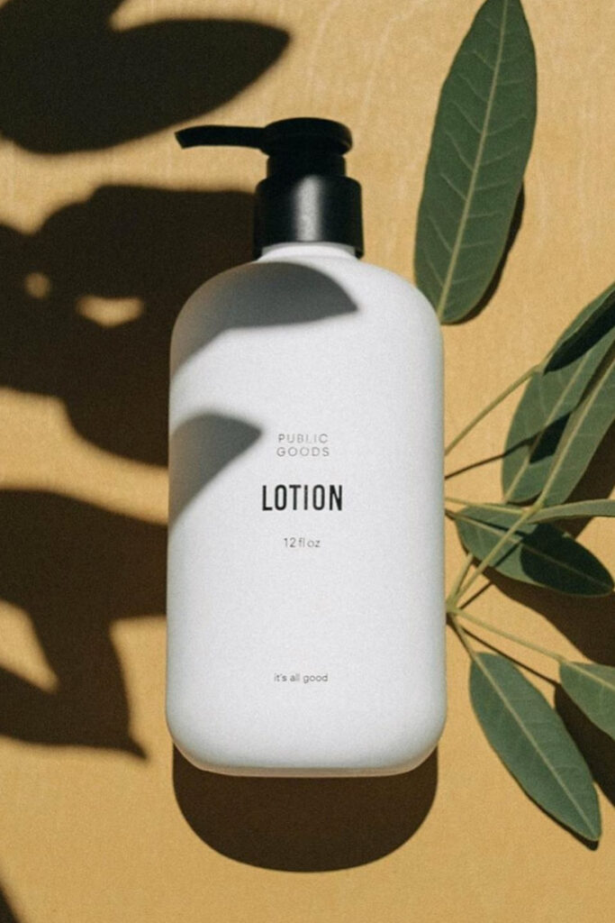 Zero Waste Lotions Who Are All About Plastic Free Pampering  #zerowastelotion #bestzerowastelotion #zerowastebodylotion #zerowastelotionbar #plasticfreelotion #beestplasticfreelotion Image by Public Goods