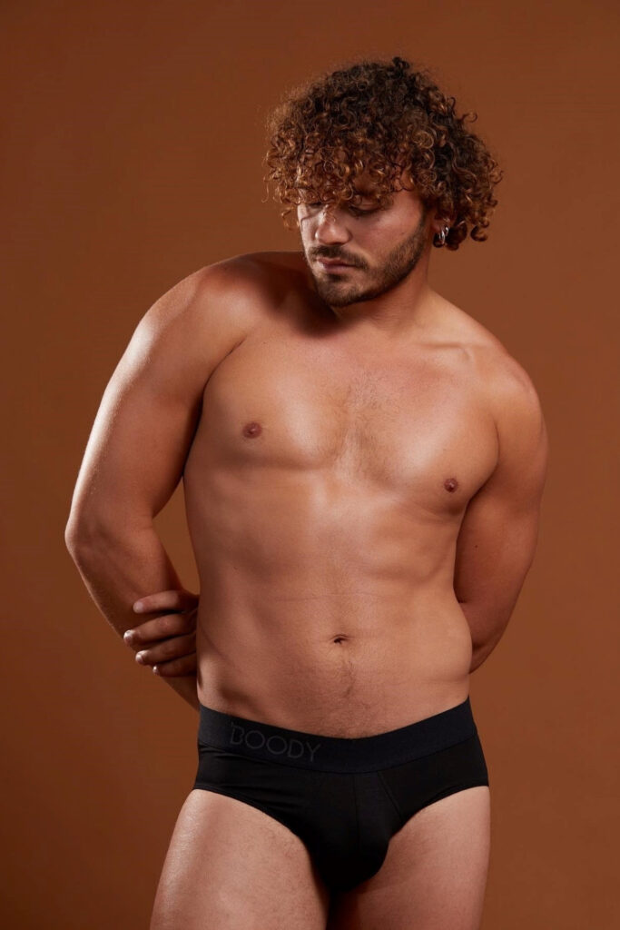 We’re baring all the fashion industry’s dirty details to encourage you to cover up with ethical boxers you can (under)wear from the best… Image by Boody #ethicalboxers #ethicalmensboxers #organicethicalboxers #sustainableboxers #ecofriendlyboxers #bestethicalboxers #sustainablejungle