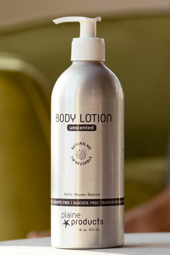 Zero Waste Lotions Who Are All About Plastic Free Pampering #zerowastelotion #bestzerowastelotion #zerowastebodylotion #zerowastelotionbar #plasticfreelotion #beestplasticfreelotion Image by Plaine Products