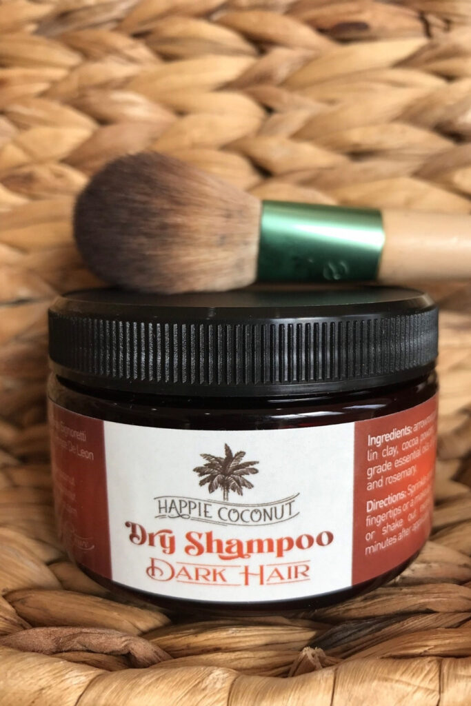 As much as we’d love to don a freshly washed ‘do on the daily, there just isn’t enough time. But is that a bad thing when sustainable natural dry shampoo… Image by Happie Coconut #naturaldryshampoo #allnaturaldryshampoo #bestnaturaldryshampoo #sustainablenaturaldryshampoo #mostnaturaldryshampoo #organicdryshampoo #sustainablejungle