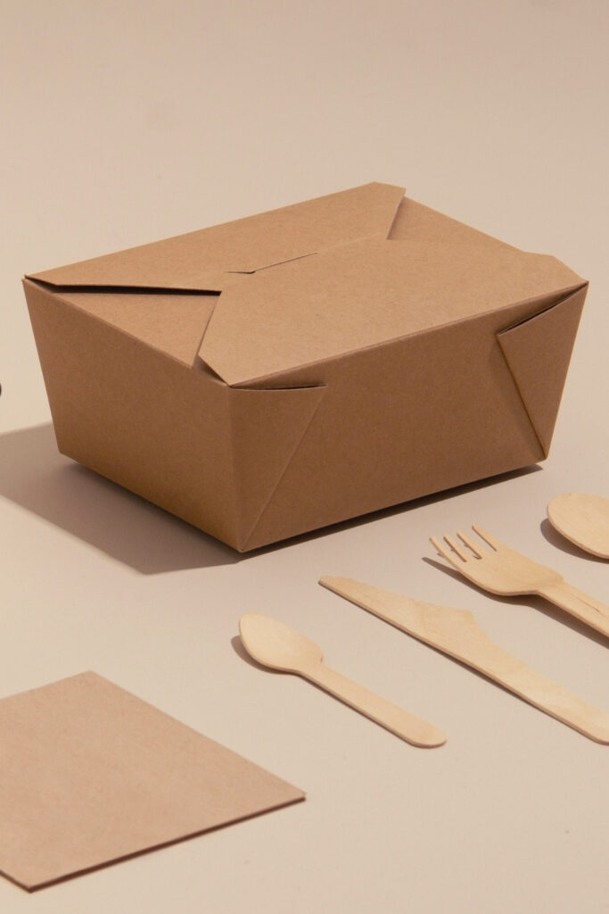 While plastic has been vilified, there’s another problematic p-word you should be aware of: packaging. Fortunately, sustainable food packaging… Image by Clair XT via Unsplash #sustainablefoodpackaging #sustainablefoodpackagingsolutions #sustainablefoodpackagingtrends #typesofsustainablefoodpackaging #mostsustainablefoodpackaging #ecofriendlyfoodpackaging #environmentallyfriendlyfoodpackaging #sustainablejungle