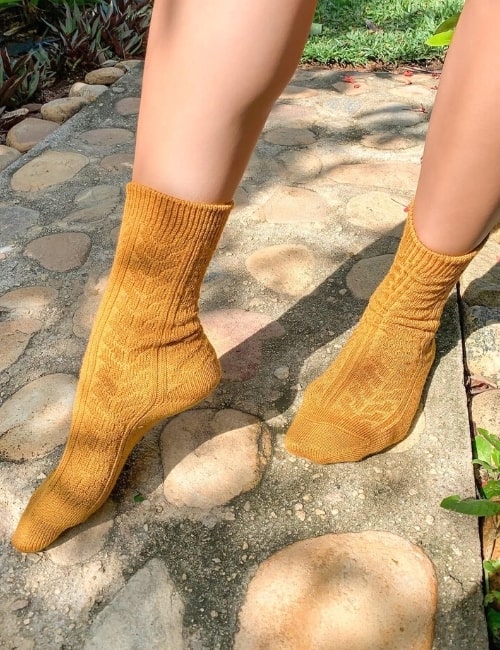11 Sustainable Socks Leaving Only Eco-Friendly Footprints #sustainablesocks #ecofriendlysocks #organicsustainablesocks #ethicalsustainablesocks #bestsustainablesocks #ecosocks #sustainablejungle Image by Paper Project
