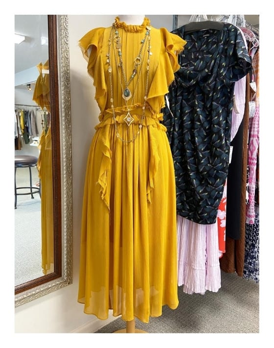 11 Best Thrift Stores In Omaha - Gateway To Secondhand Scores #thriftstoresomaha #bestthriftstoresomaha #clothingthriftstoresomaha #thriftstoresinomaha #bestthriftstoresinomaha #omahathriftstores #furniturethriftstoresomaha #sustainablejungle Image by Esther's Consignment Shop