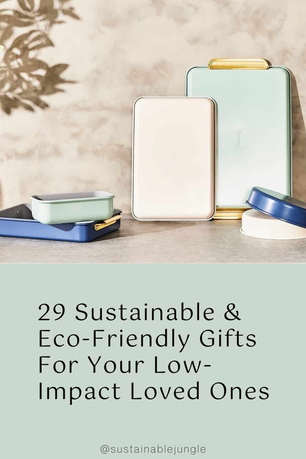 29 Sustainable & Eco-Friendly Gifts For Your Low-Impact Loved Ones #ecofriendlygifts #bestecofriendlygifts #ecofriendlygiftideas #ecofriendlychristmasgifts #sustainablegifts #bestsustainablegifts #sustainablegiftideas #sustainablejungle Image by Caraway