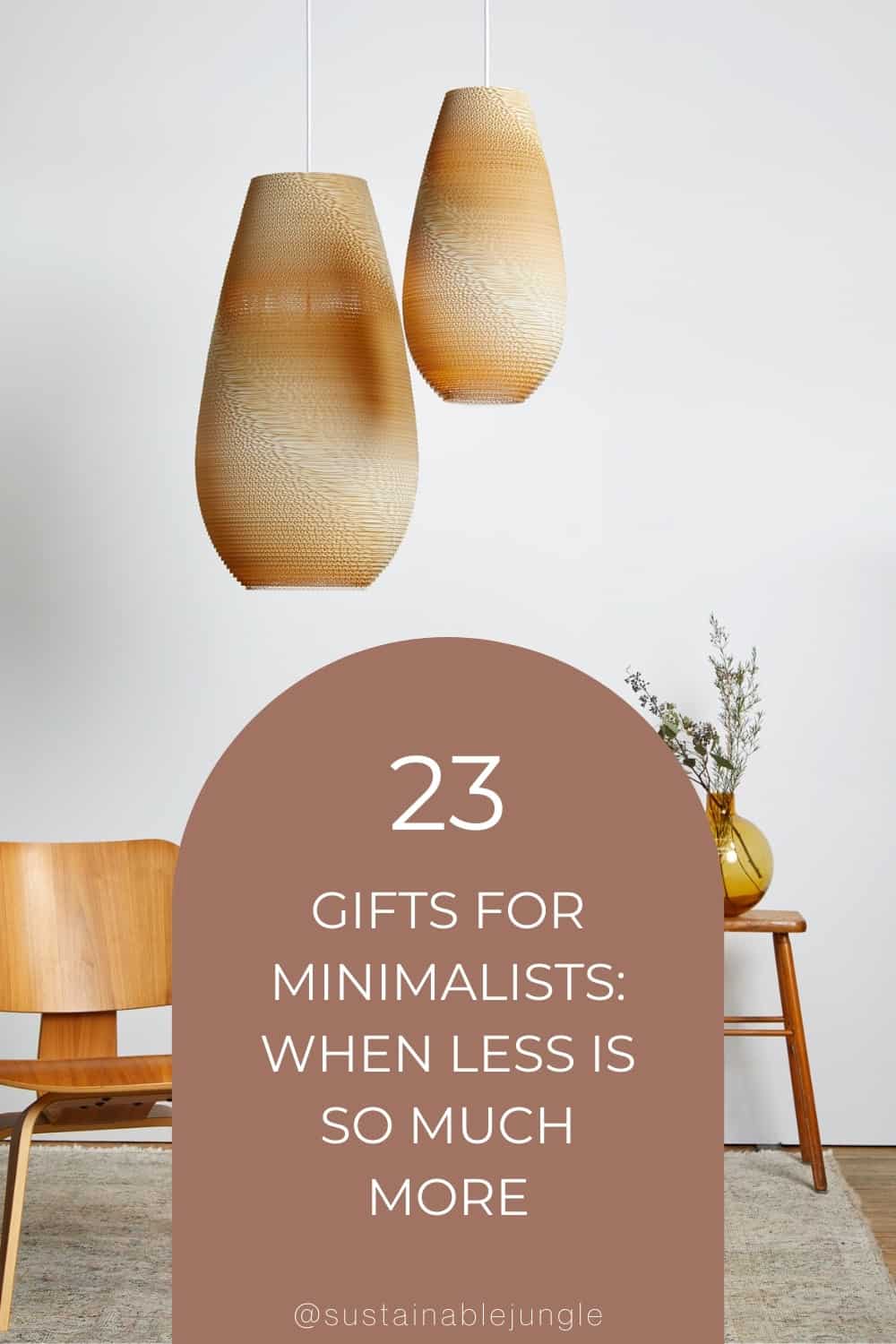 23 Gifts For Minimalists: When Less Is So Much More #giftsforminimalists #minimalistgifts #bestminimalistgifts #minimalistgiftsforher #minimalistchristmasgifts #christmasgiftsforminimalists #sustainablejungle Image by Graypants