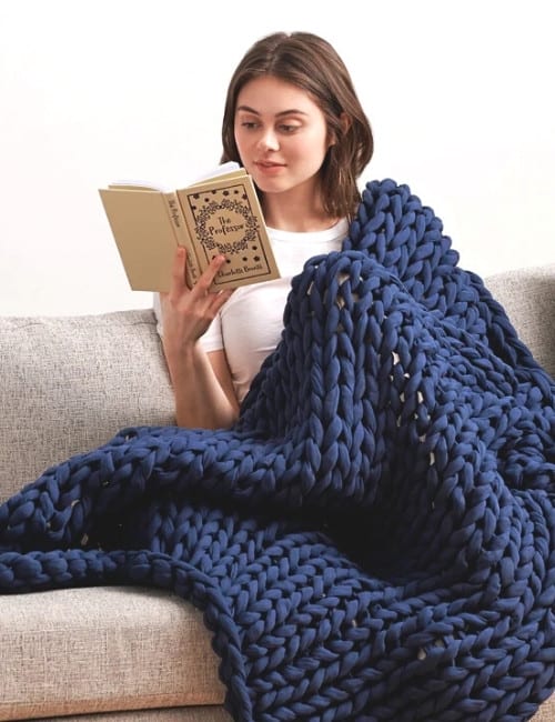 15 Vegan & Cruelty Free Gifts To Show Kindness For All #crueltyfreegifts #vegancrueltyfreegifts #bestcrueltyfreegifts #vegangifts #sustainablejungle Image by Bearaby