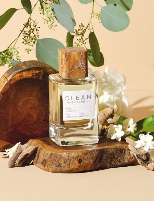 15 Vegan & Cruelty Free Gifts To Show Kindness For All #crueltyfreegifts #vegancrueltyfreegifts #bestcrueltyfreegifts #vegangifts #sustainablejungle Image by Clean Beauty Collective