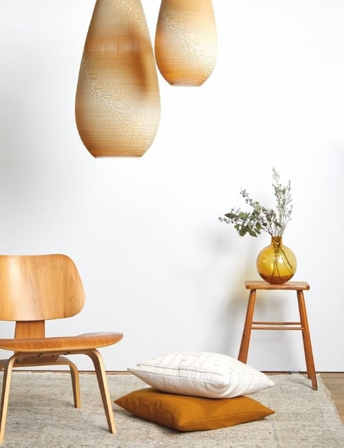 23 Gifts For Minimalists: When Less Is So Much More #giftsforminimalists #minimalistgifts #bestminimalistgifts #minimalistgiftsforher #minimalistchristmasgifts #christmasgiftsforminimalists #sustainablejungle Image by Graypants
