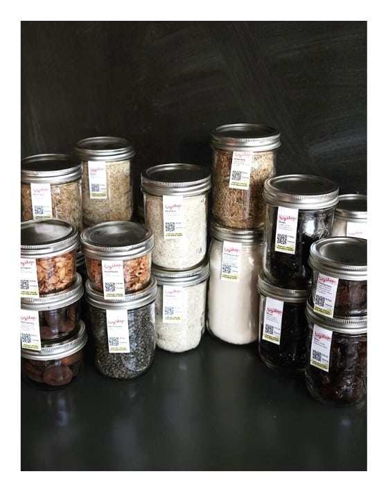 11 Zero Waste Stores in Chicago For All Your Bulk & Package Free Shopping Needs #ZeroWasteStoresinChicago #ZeroWasteStoresChicago #ChicagoZeroWasteStores #bulkstoreschicago #sustainablejungle Image by Tinyshop Grocery
