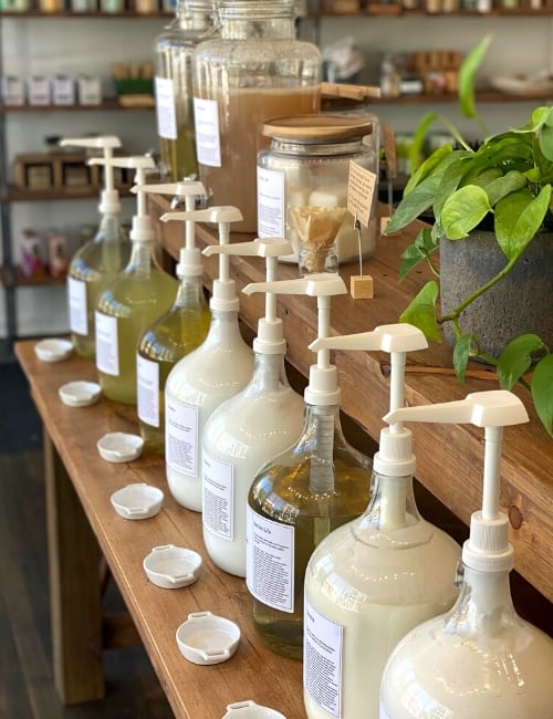 11 Zero Waste Stores in Chicago For All Your Bulk & Package Free Shopping Needs #ZeroWasteStoresinChicago #ZeroWasteStoresChicago #ChicagoZeroWasteStores #bulkstoreschicago #sustainablejungle Image by The Unwaste Shop