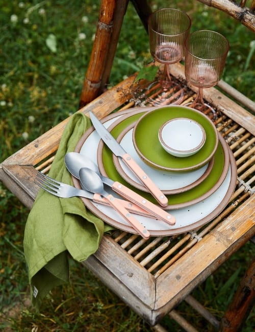 The Top 5 Most Eco-Friendly Plates For Your Sustainable Wedding