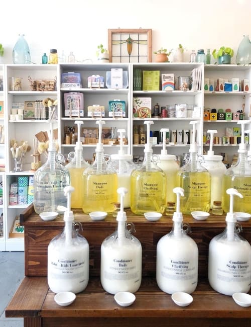 16 Zero Waste Stores In Los Angeles For All Your Bulk Refill Needs #zerowastestoresLosAngeles#zerowastestoresinLosAngeles #bestzerowastestoresLos Angeles #plasticfreetoresLos Angeles #bulktoresLos Angeles #sustainablejungle Image by Sustain LA
