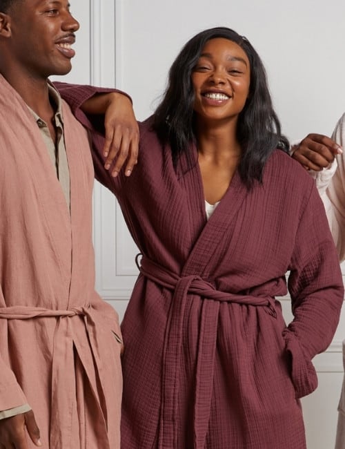 9 Organic Robes To Have You Feeling Like Responsible Royalty #organicrobes #organicbathrobes #organiccottonrobes #sustainablerobes #bestorganicrobes #sustainablebathrobes #sustainablejungle Image by Parachute