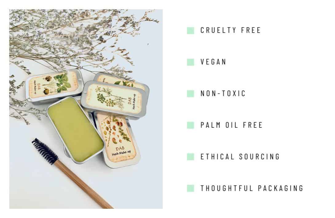 Zero Waste Mascara: 9 Brands For Sustainably Bold And Beautiful Lashes Image by Dab Herb Make-up #zerowastemascara #zerowastemascarabrands #bestzerowastemascara #plasticfreemascara #ecofriendlymascara #sustainablejungle