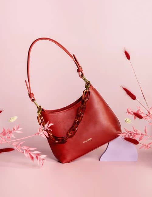 11 Sustainable Bags & Purses To Eco-ntain All Your Essentials Image by Pixie Mood #sustainablebags #sustainablehandbags #sustainablepurses #ecofriendlybags #ecofriendlyhandbags #ecofriendlypurses #ethicalbags