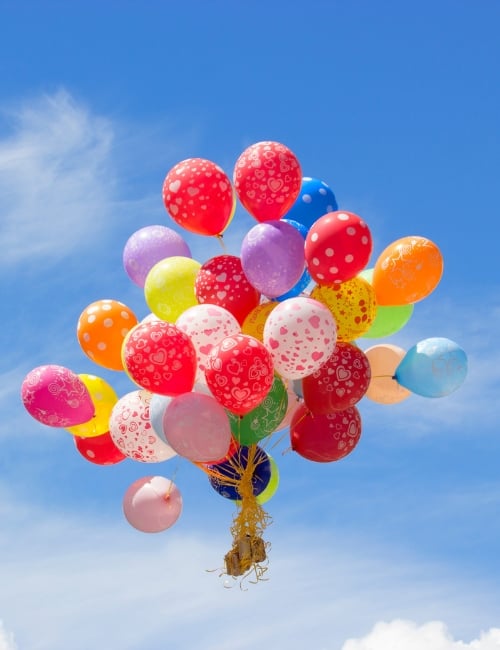 Biodegradable Balloons: Planet-Friendly Or Sustainability Promises Gone Flat? Image by Nataliia Nedelina via Getty Images on Canva Pro #biodegradableballoons #biodegradableheliumballoons #areballoonsbiodegradable #ecofriendlyballoons #ecofriendlyalternativestoballoons #areballoonsecofriendly #sustainablejungle