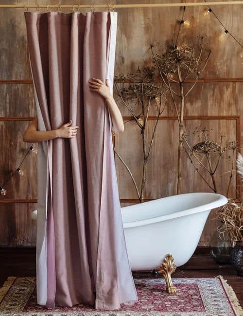 9 Eco-Friendly Shower Curtains & Liners For A Clean Person & Planet Image by Dusty Linen #ecofriendlyshowercurtains #ecofriendlyshowercurtainliners #ecoshowercurtains #sustainableshowercurtains #sustainableshowercurtainliners #naturalsustainableshowercurtains #sustainablejungle