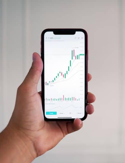 12 Ethical Investing Apps For A Socially Responsible ROI Image by Joshua May via Unsplash #ethicalinvestingapps #ethicalinvestingplatforms #socialinvestingapps #sociallyresponsibleinvestingapps #ethicalinvestmentapp #sustainablejungle